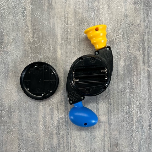 Bop It!  Mini C-290B  Handheld Reflex Game 1-2 Players Black Hasbro 2014 Tested - Picture 5 of 6